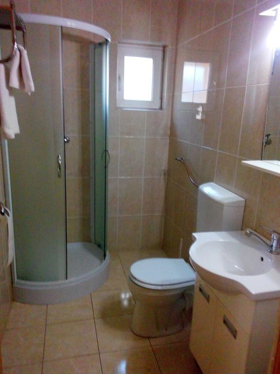 Pensiunea Vladut Timisoara Phòng bức ảnh